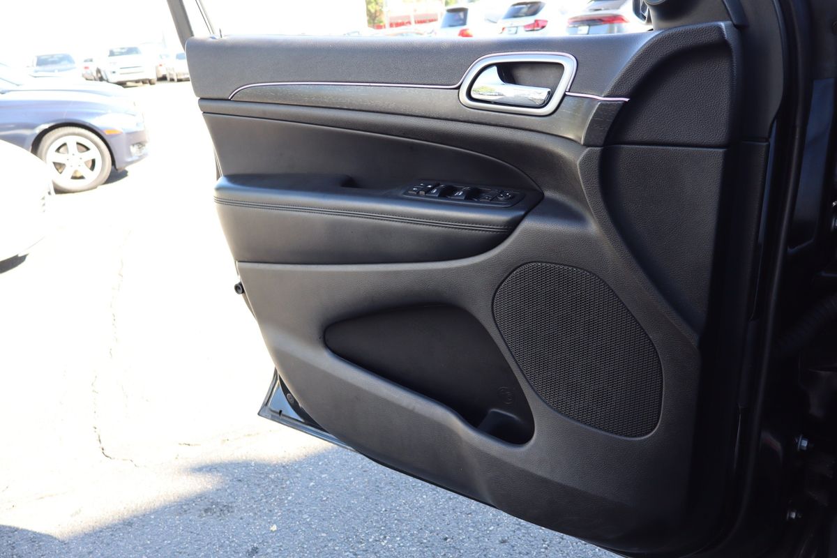 2018 Jeep Grand Cherokee Laredo E 4x4