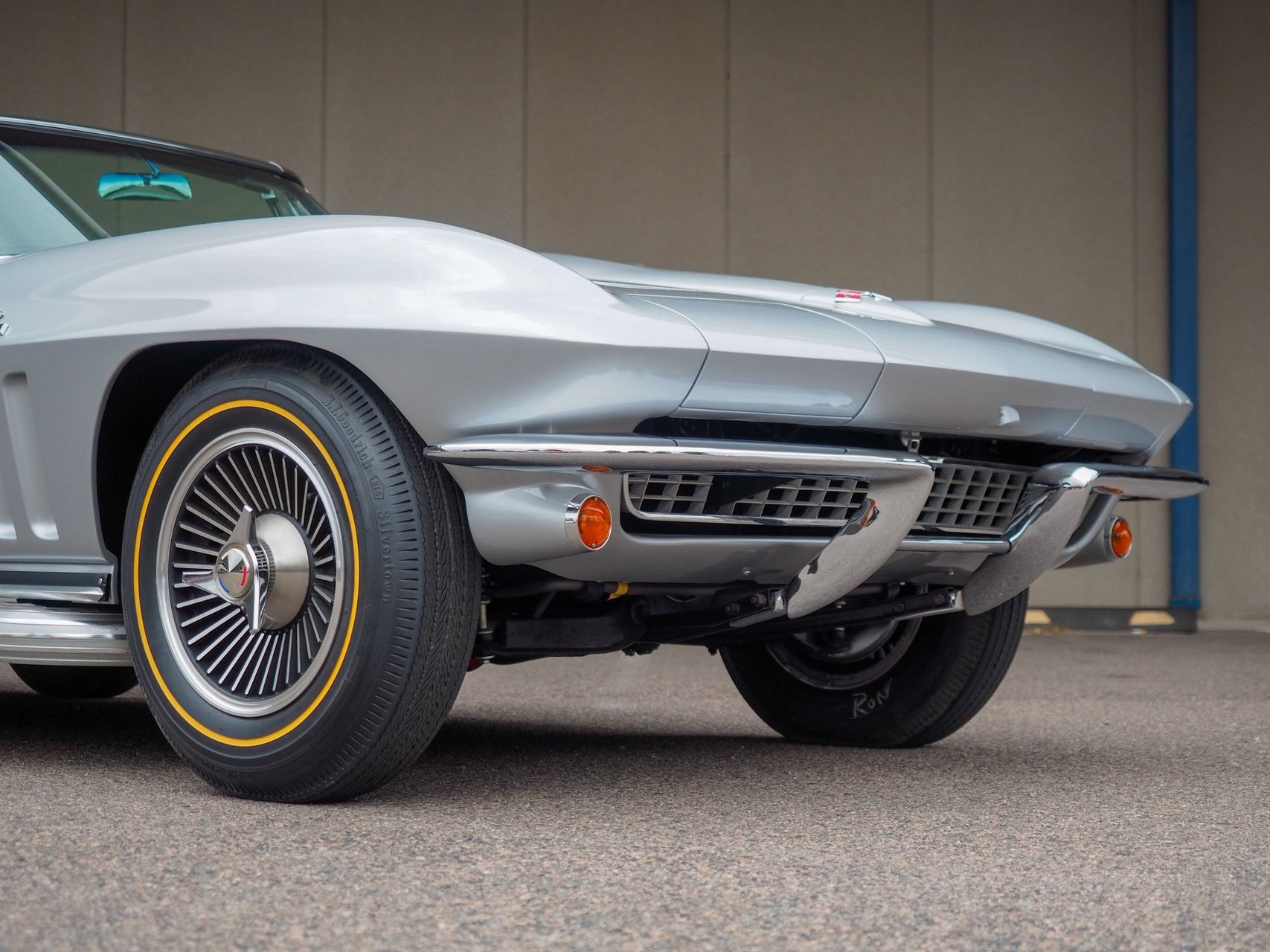 1966 Chevrolet Corvette 5