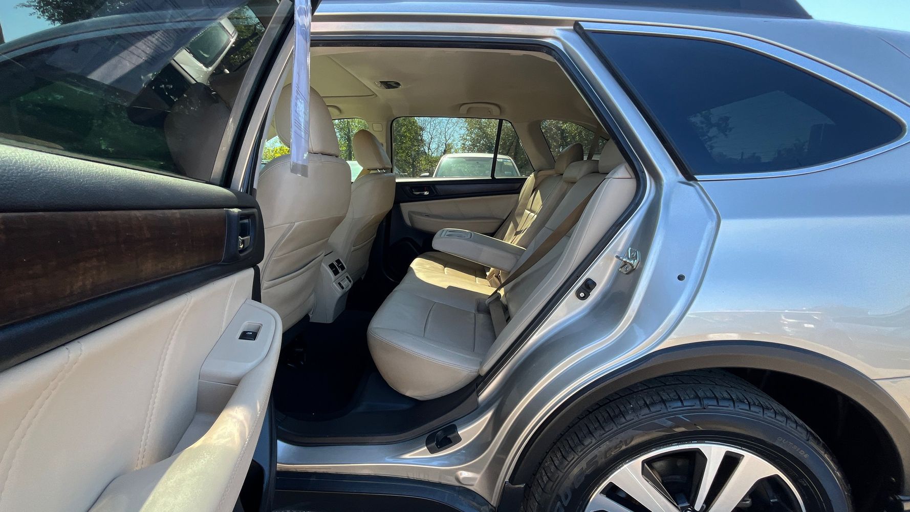 2018 Subaru Outback 2.5i Limited photo 21