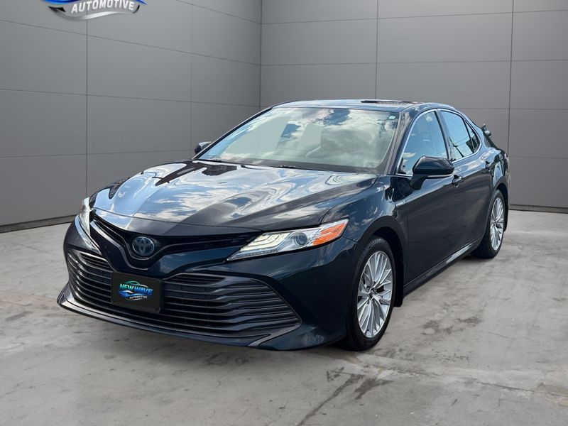  2020 Toyota Camry Hybrid XLE FWD   