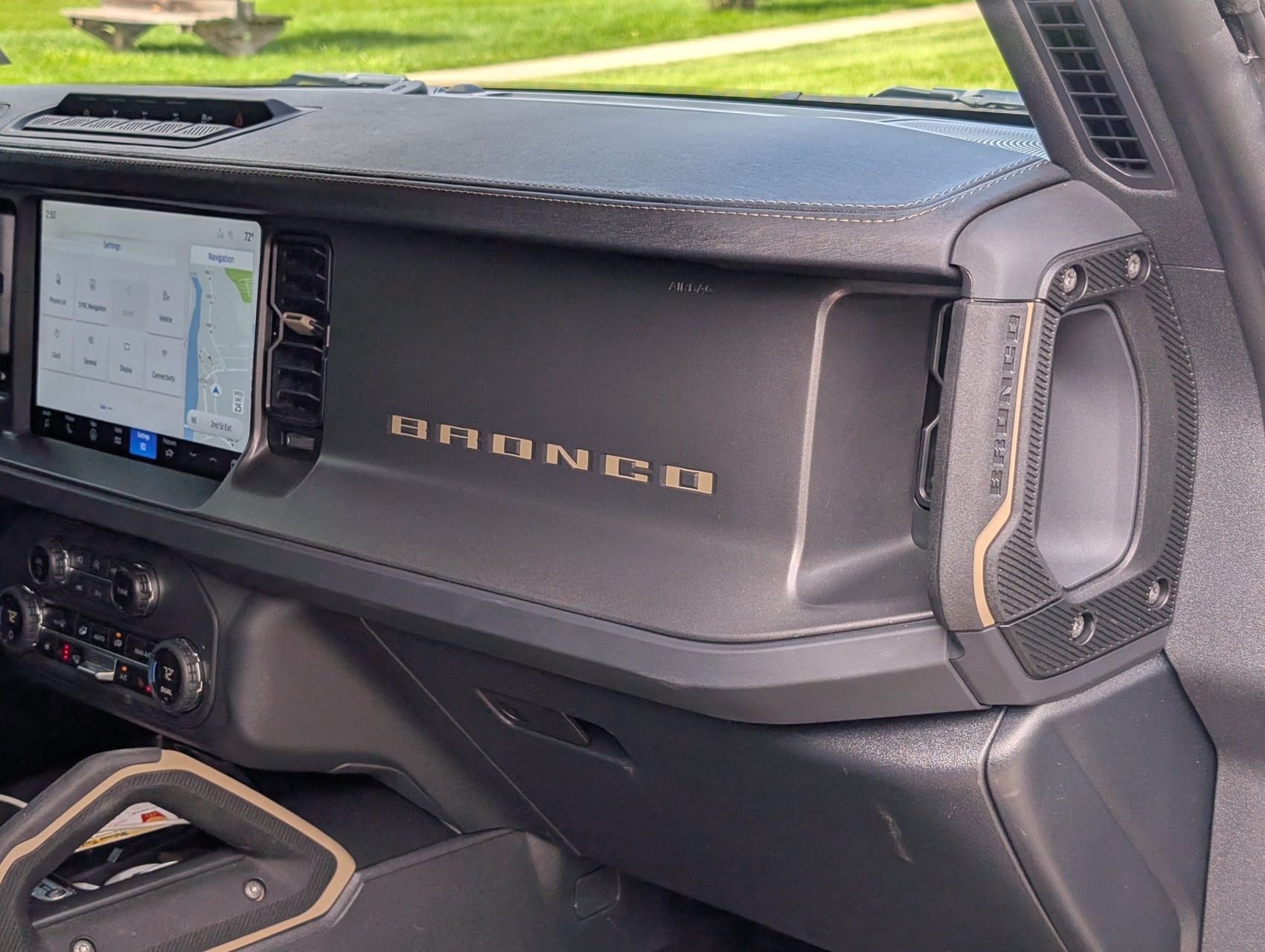 2025 Ford Bronco 35