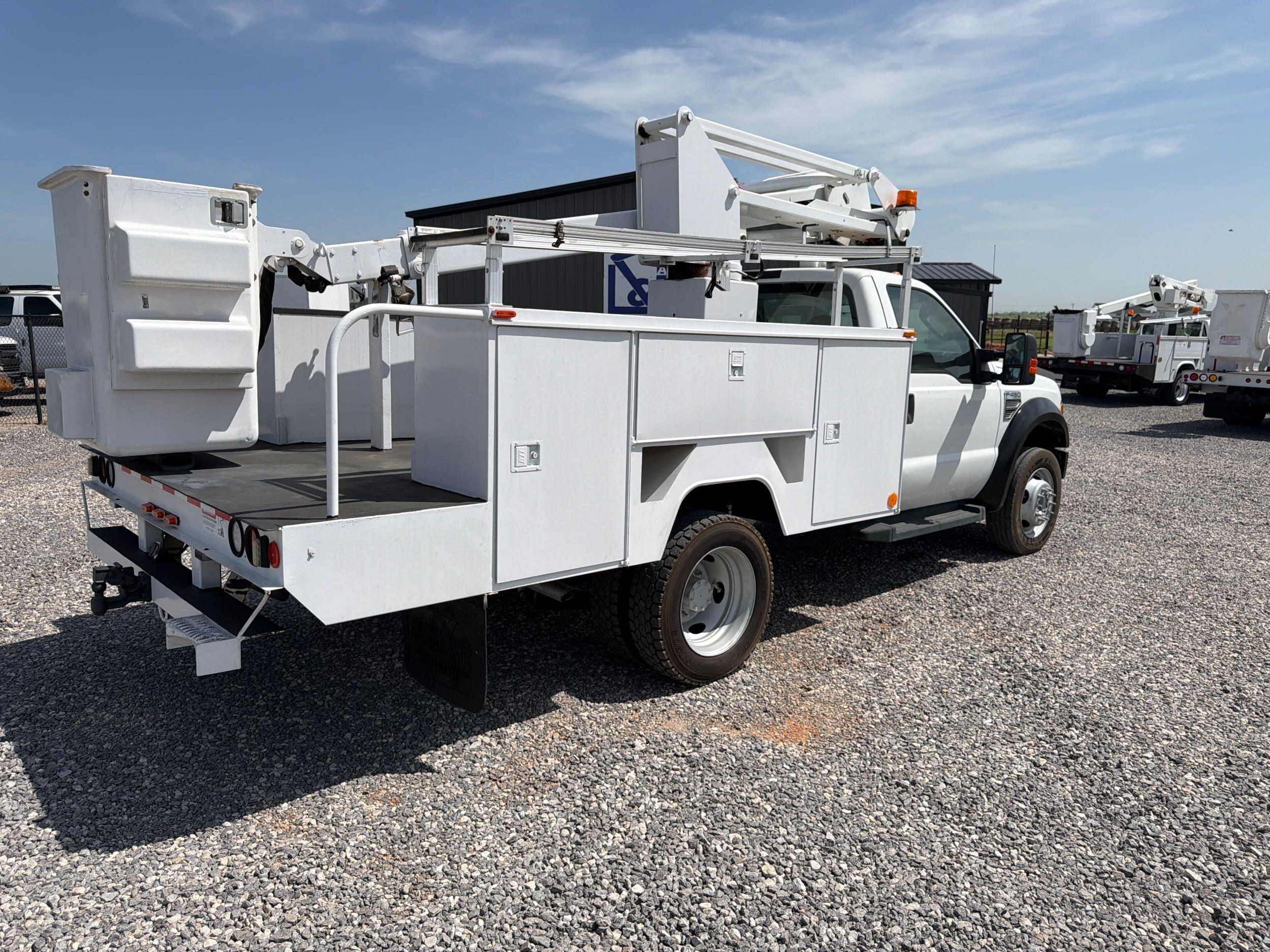 2008 Ford F-450 Super Duty Chassis Cab XLT - Photo 7
