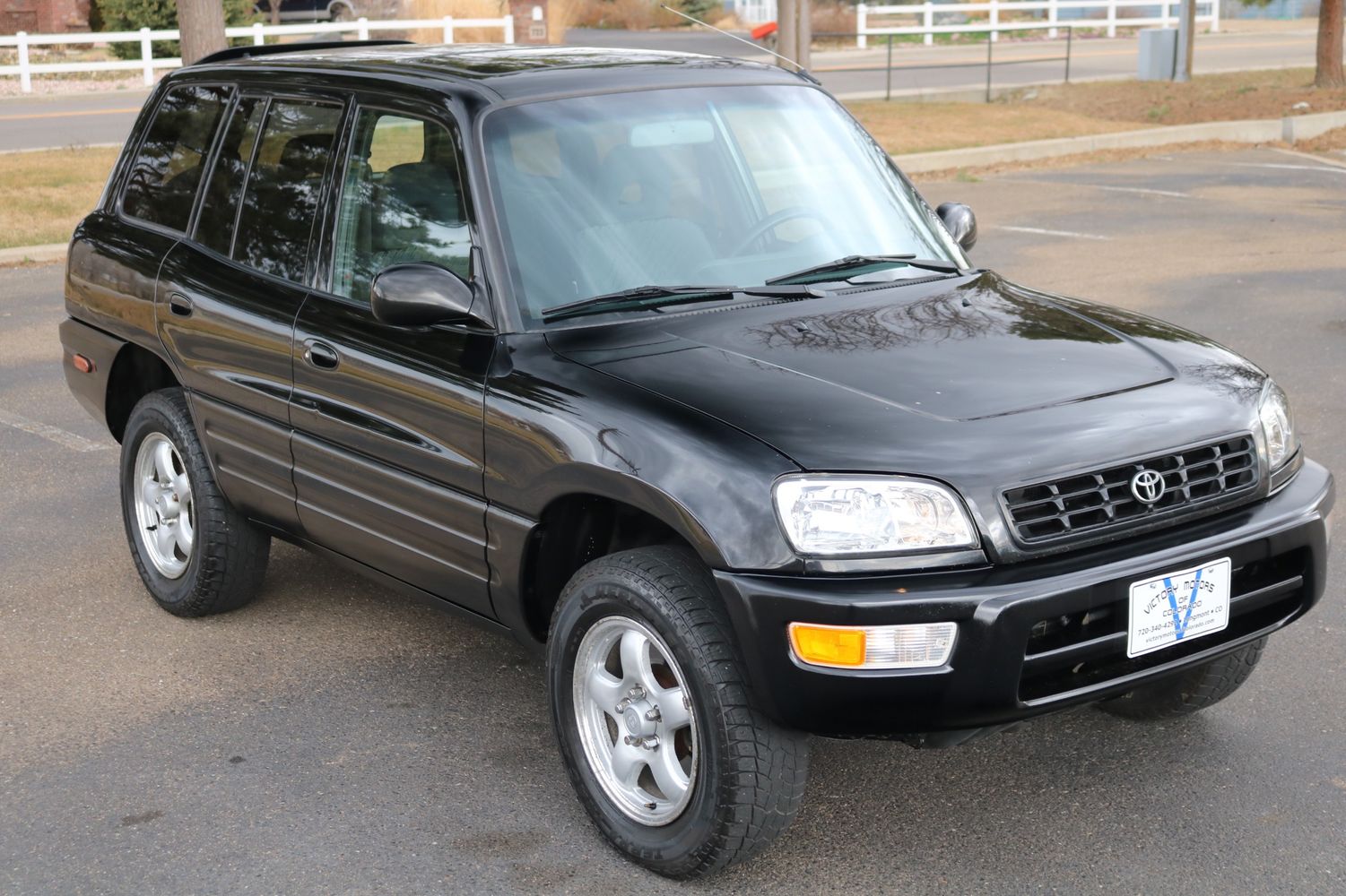 2000 Toyota RAV4 L Special Edition Victory Motors of Colorado