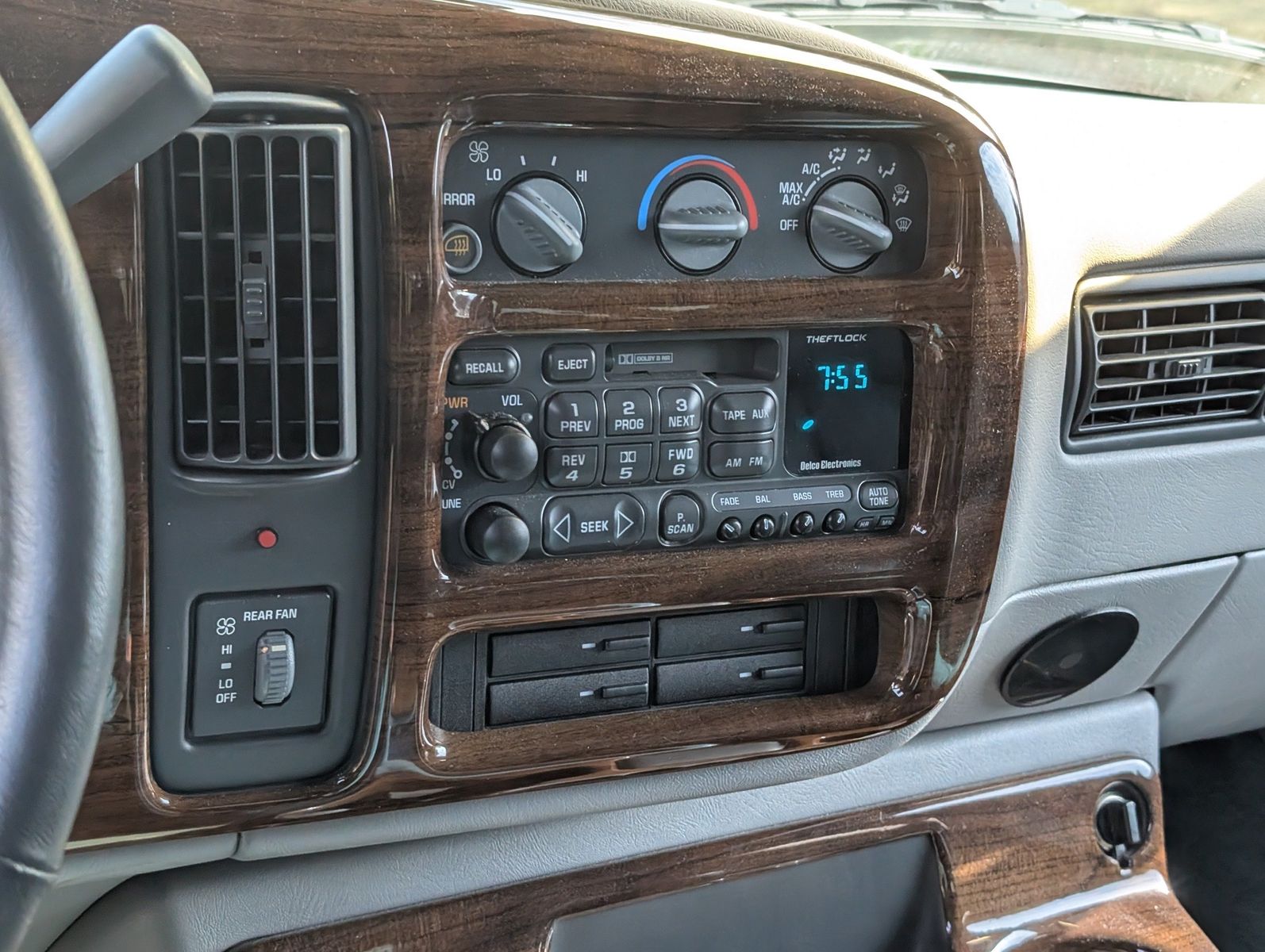 1997 Chevrolet Express G1500 57