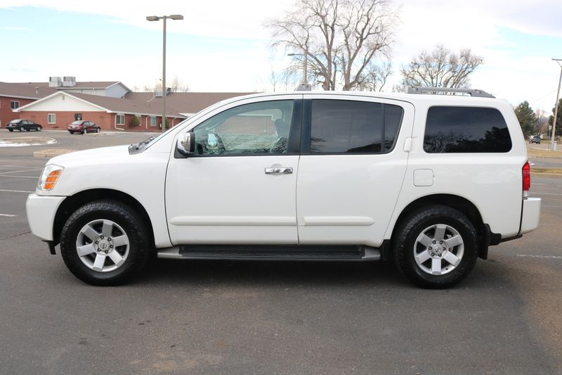 2004 Nissan Armada Photos