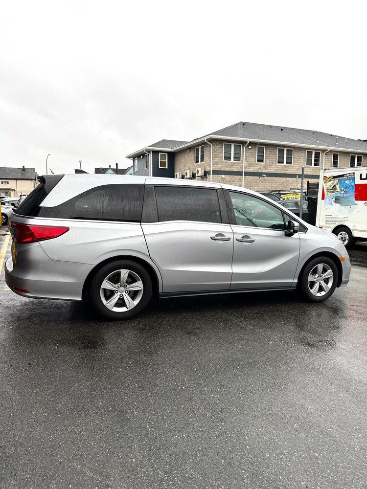 2018 Honda Odyssey EX-L photo 4