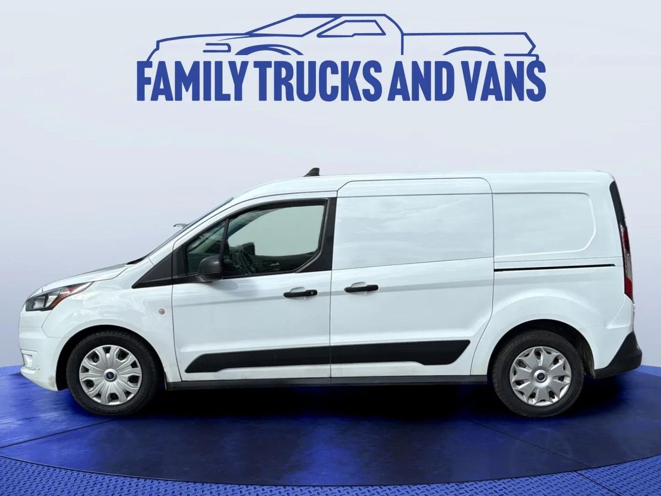 2020 Ford Transit Connect XLT photo 2