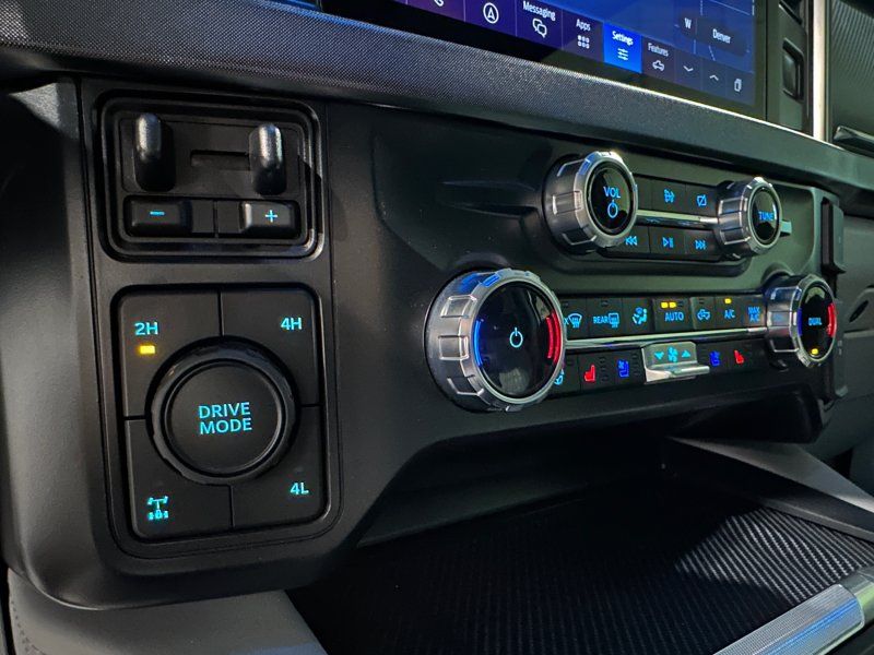 2023 Ford F-350 Super Duty Limited, photo 33