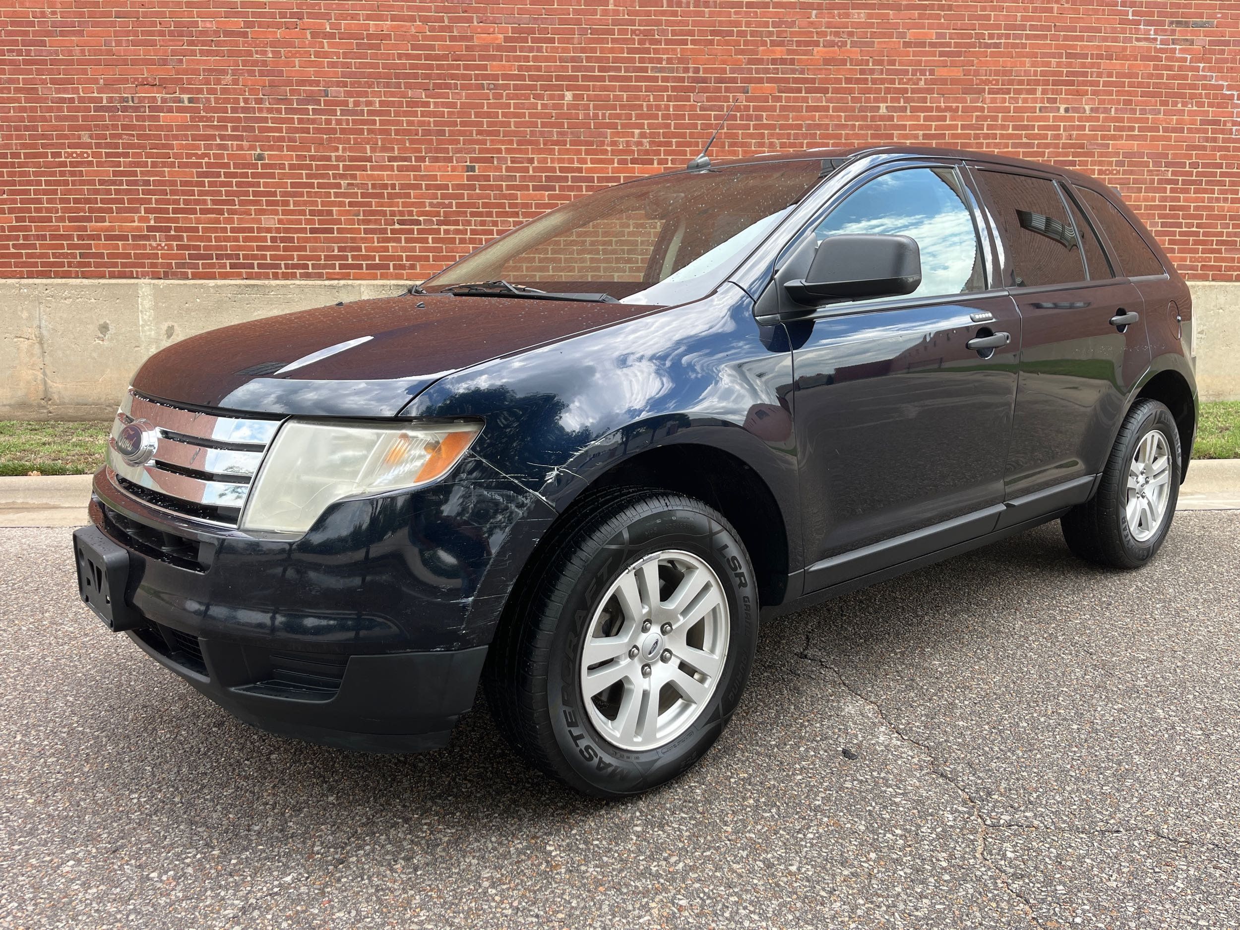 2010 Ford Edge's photo
