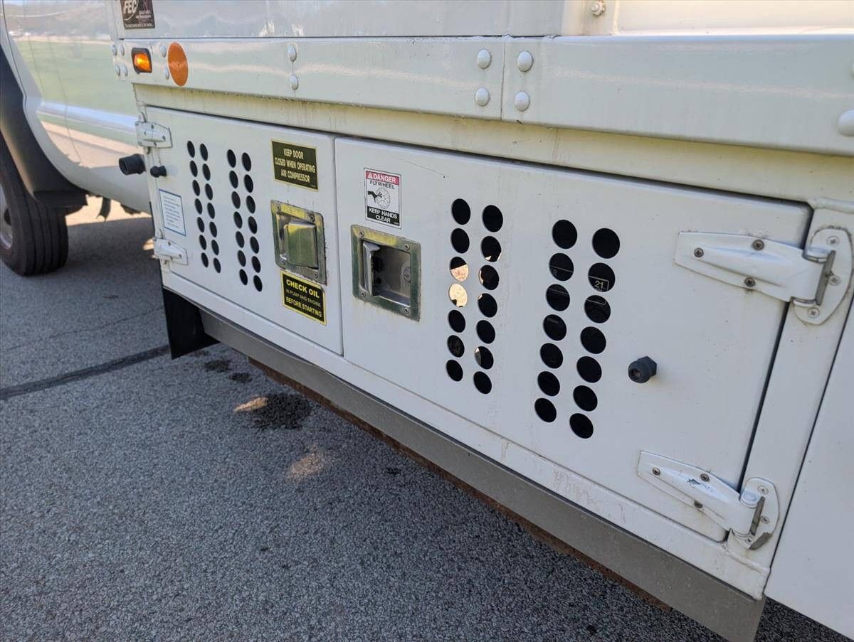 2015 Ford F-450 Super Duty 47