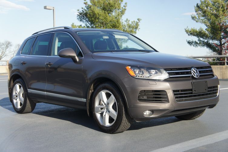 2012 Volkswagen Touareg TDI Sport | Zoom Auto Group - Used Cars New Jersey