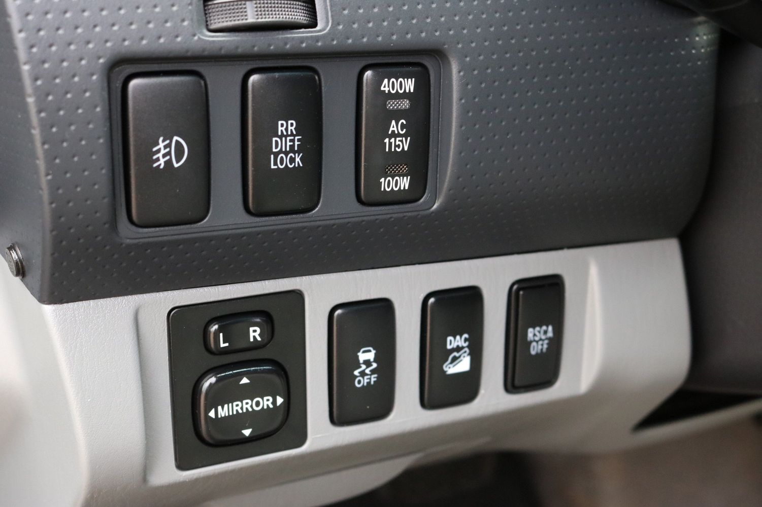 2010 Toyota V6 Victory Motors of Colorado