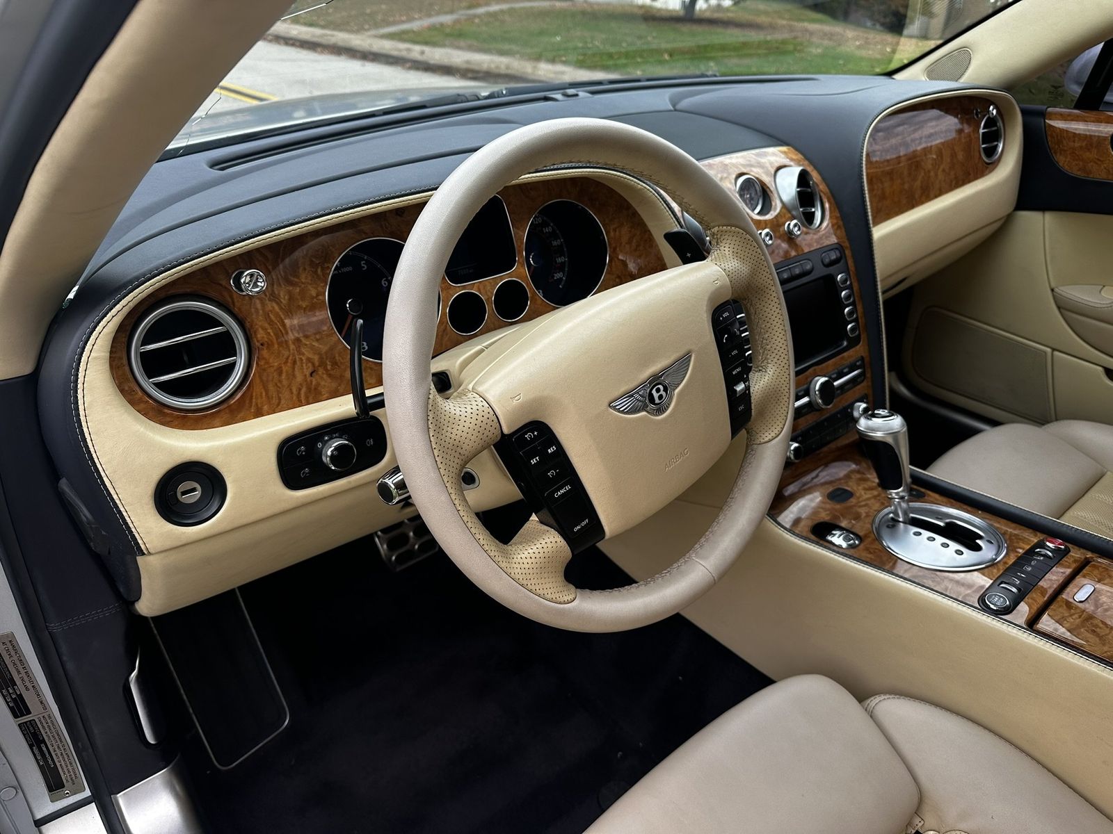 2007 Bentley Continental 37