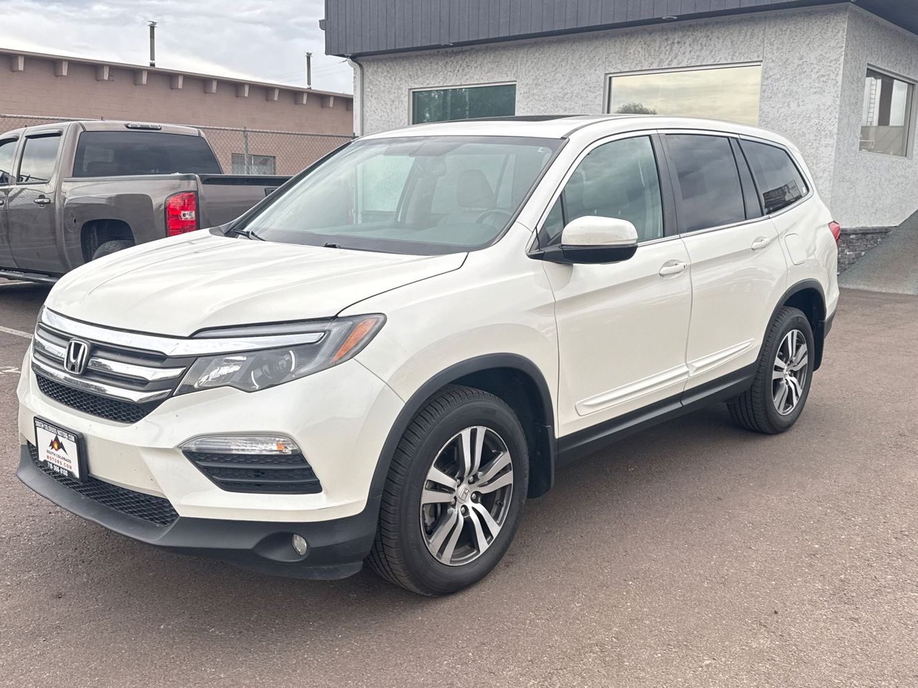 2016 Honda Pilot EX-L photo 3
