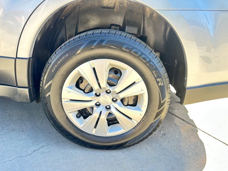 2012 Subaru Outback 2.5i - Silver exterior view 13