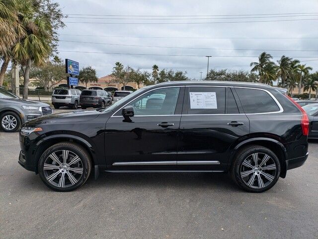 2022 Volvo XC90 Inscription photo 3