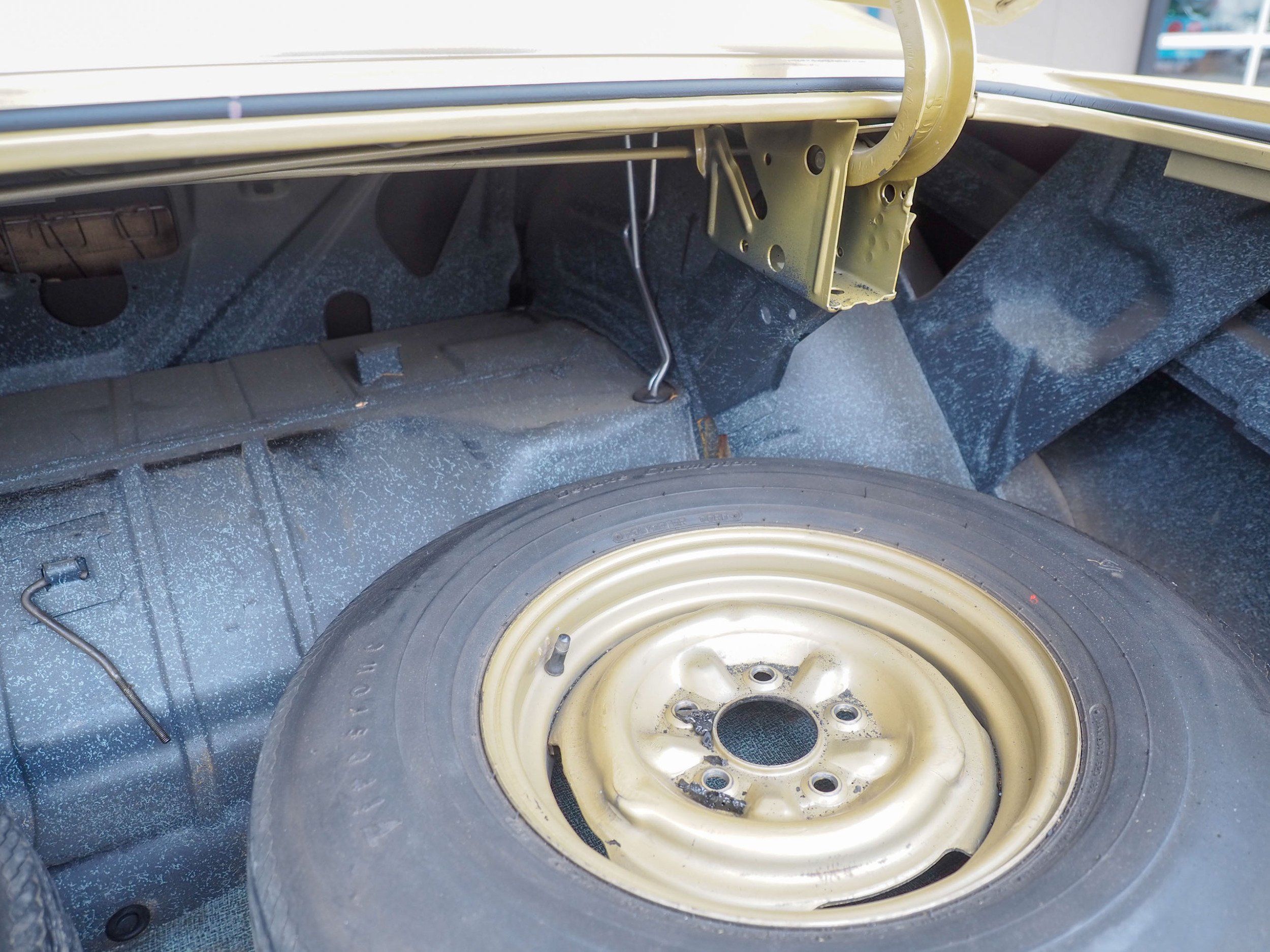 1969 Chevrolet Impala Gold 350
