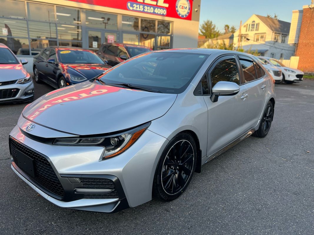 2022 Toyota Corolla SE's photo