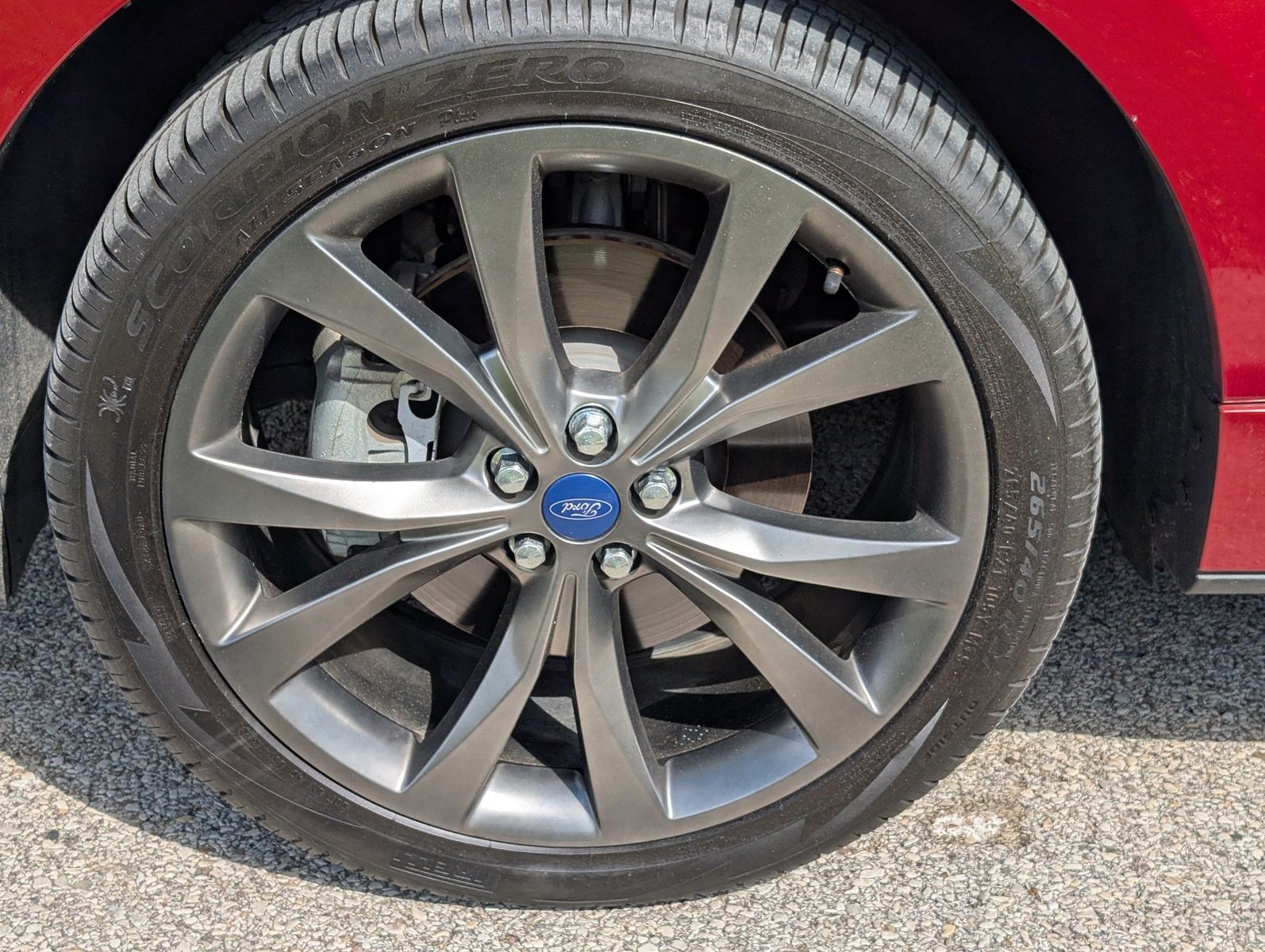 2016 Ford Edge 17