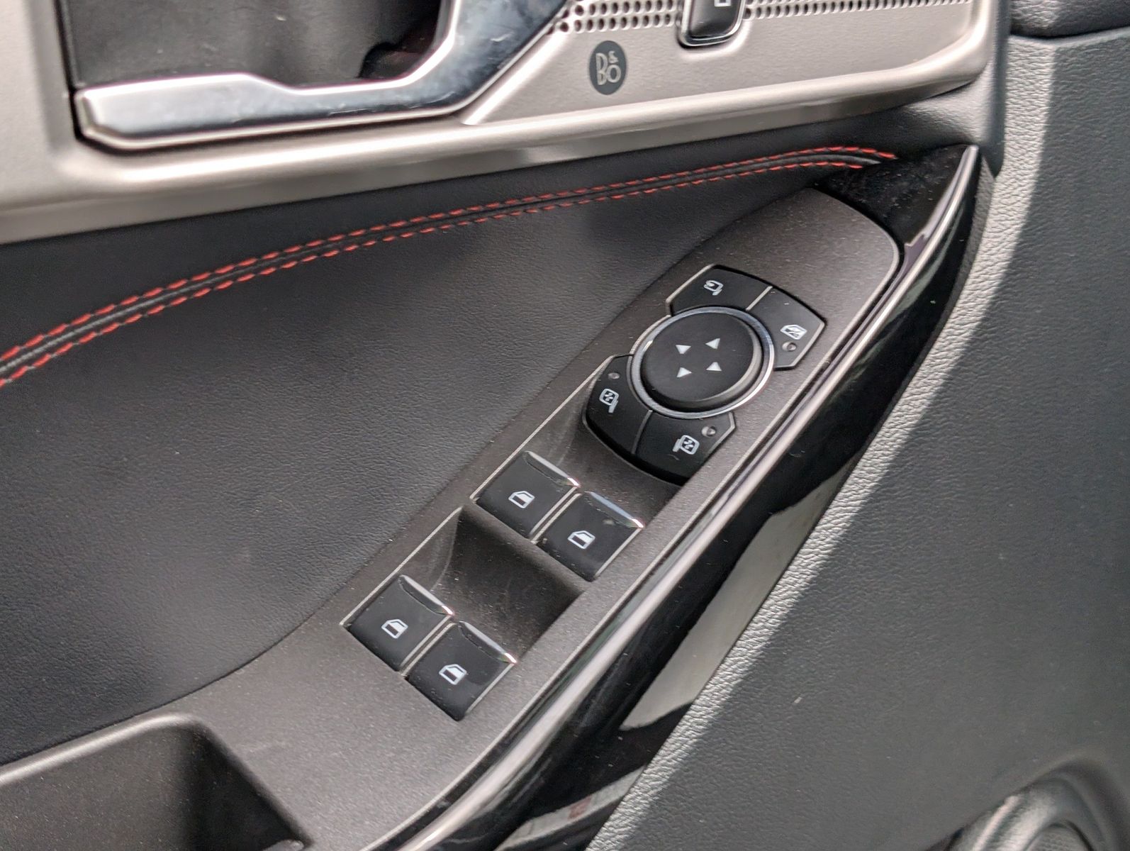 2024 Ford Explorer 83