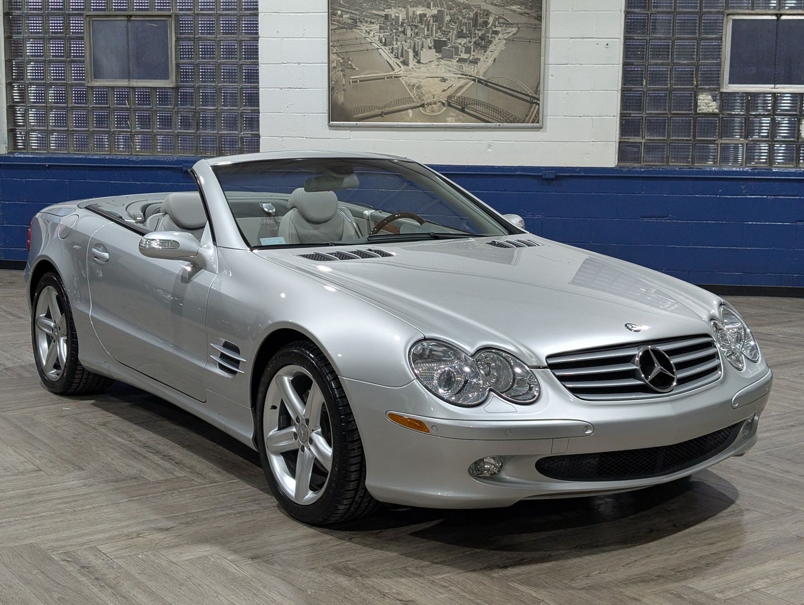 2004 Mercedes-Benz SL 500 13