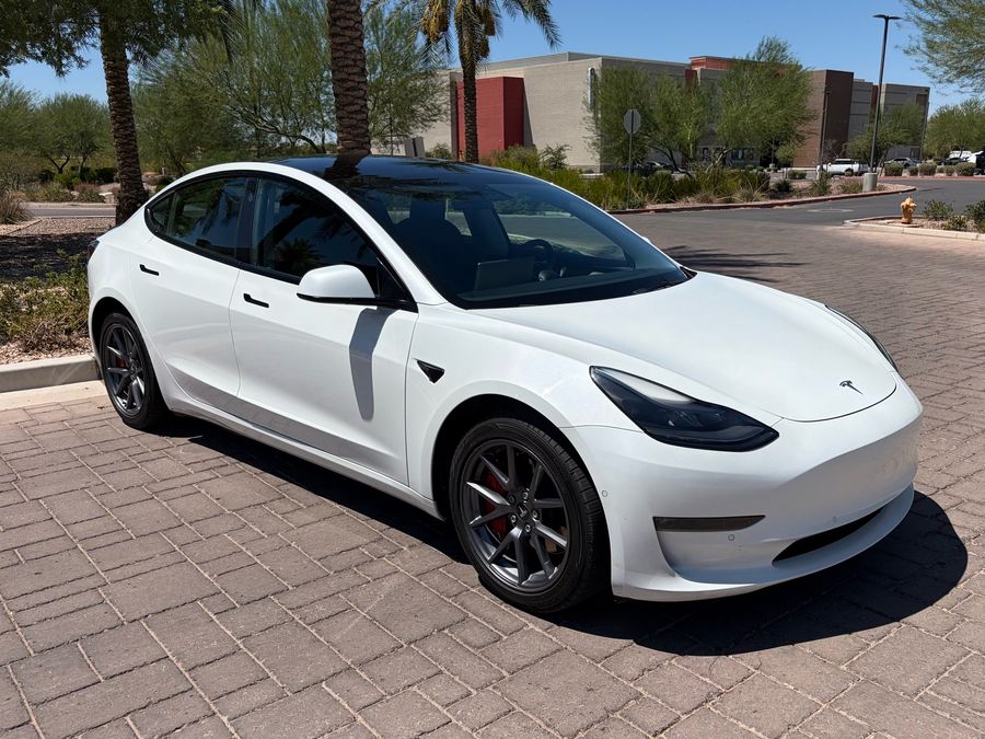 2022 Tesla Model 3 Long Range Dual Motor All-Wheel Drive