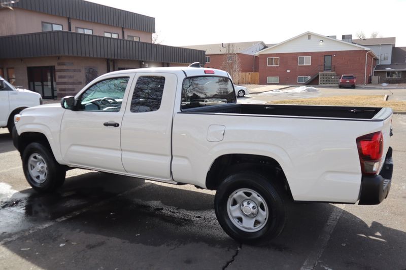 2021 toyota tacoma sr review