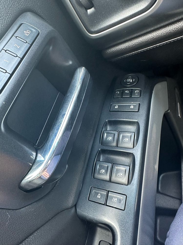 2014 Chevrolet Silverado 1500 LTZ - Photo 10