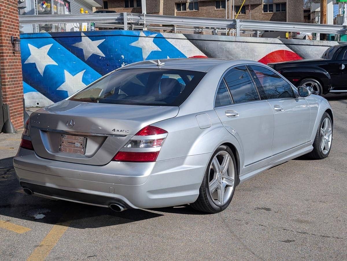 2009 Mercedes-Benz S-Class 8