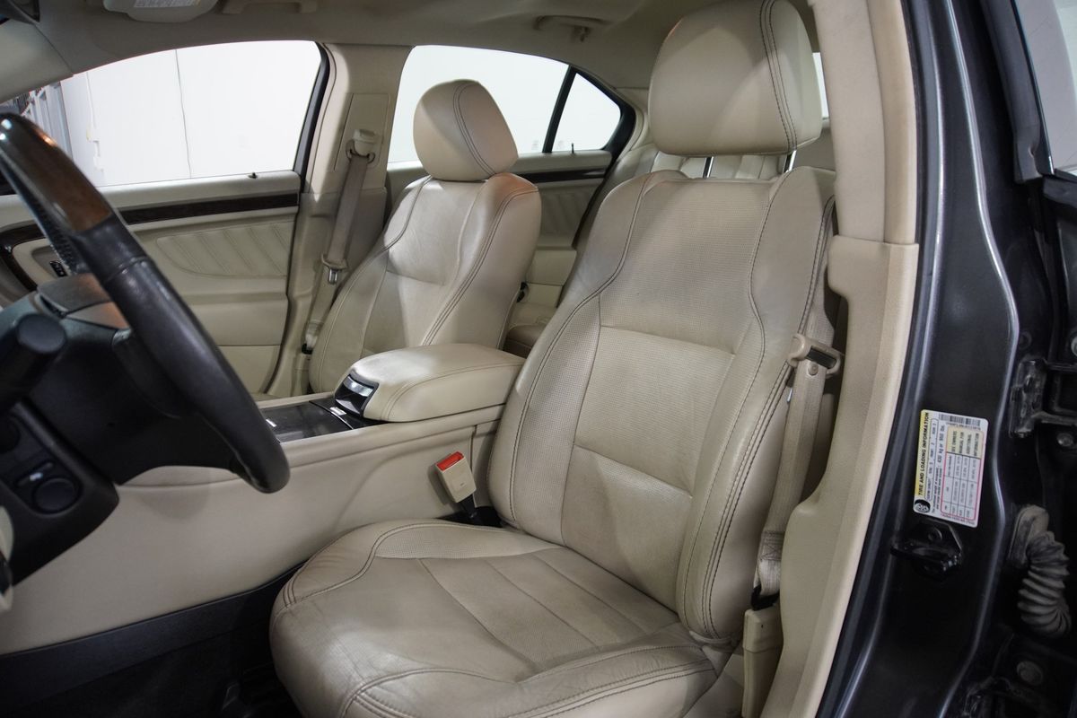2018 Ford Taurus Limited