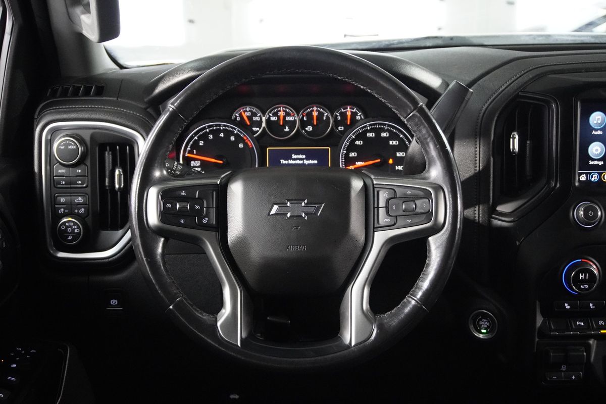 2021 Chevrolet Silverado 1500 4WD Crew Cab Short Bed RST