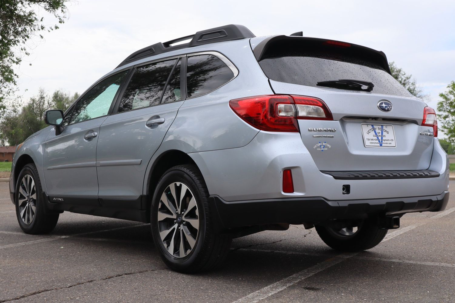 2016 Subaru Outback 2.5i Limited Victory Motors of Colorado