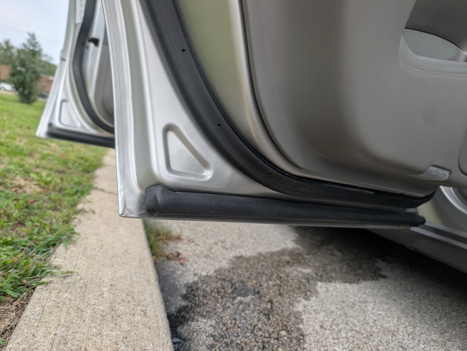 2005 Cadillac DeVille 104