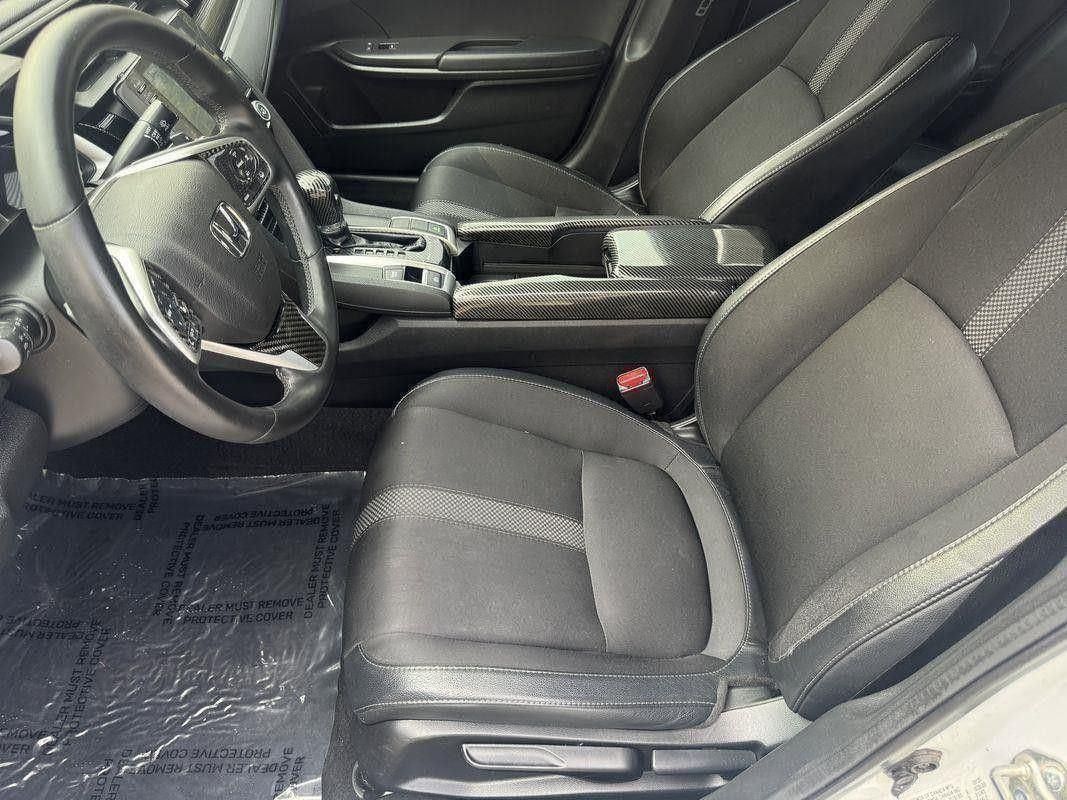 2020 Honda Civic Sport photo 10