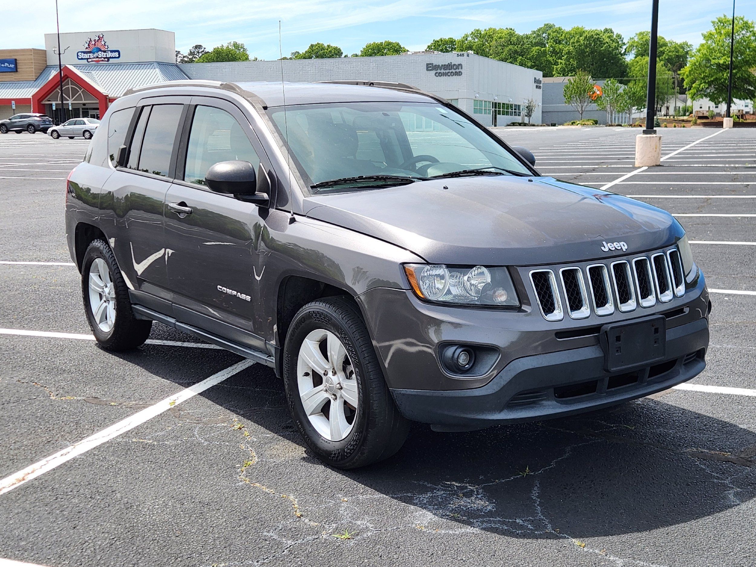 2016 Jeep Compass Sport's photo