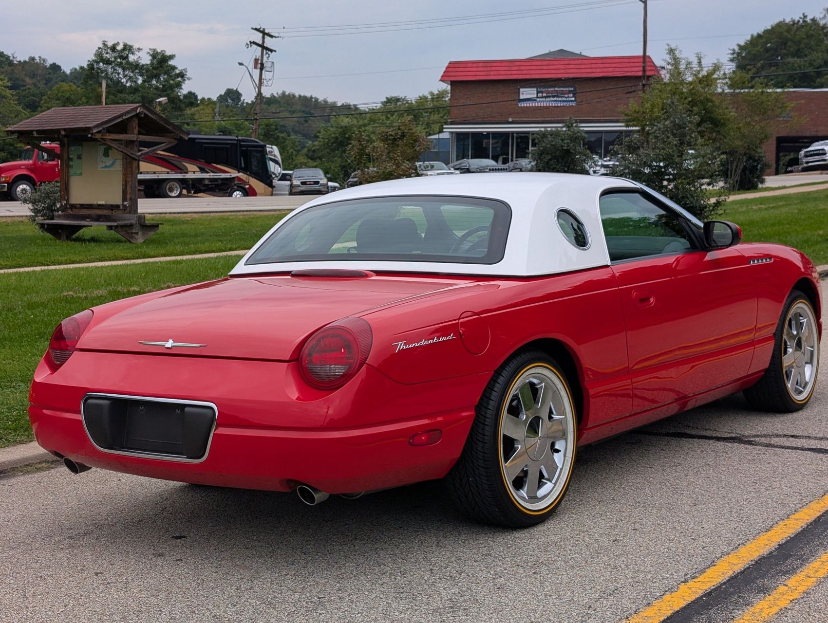 2002 Ford Thunderbird 116