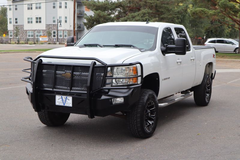 2008 Chevrolet Silverado 2500HD Photos