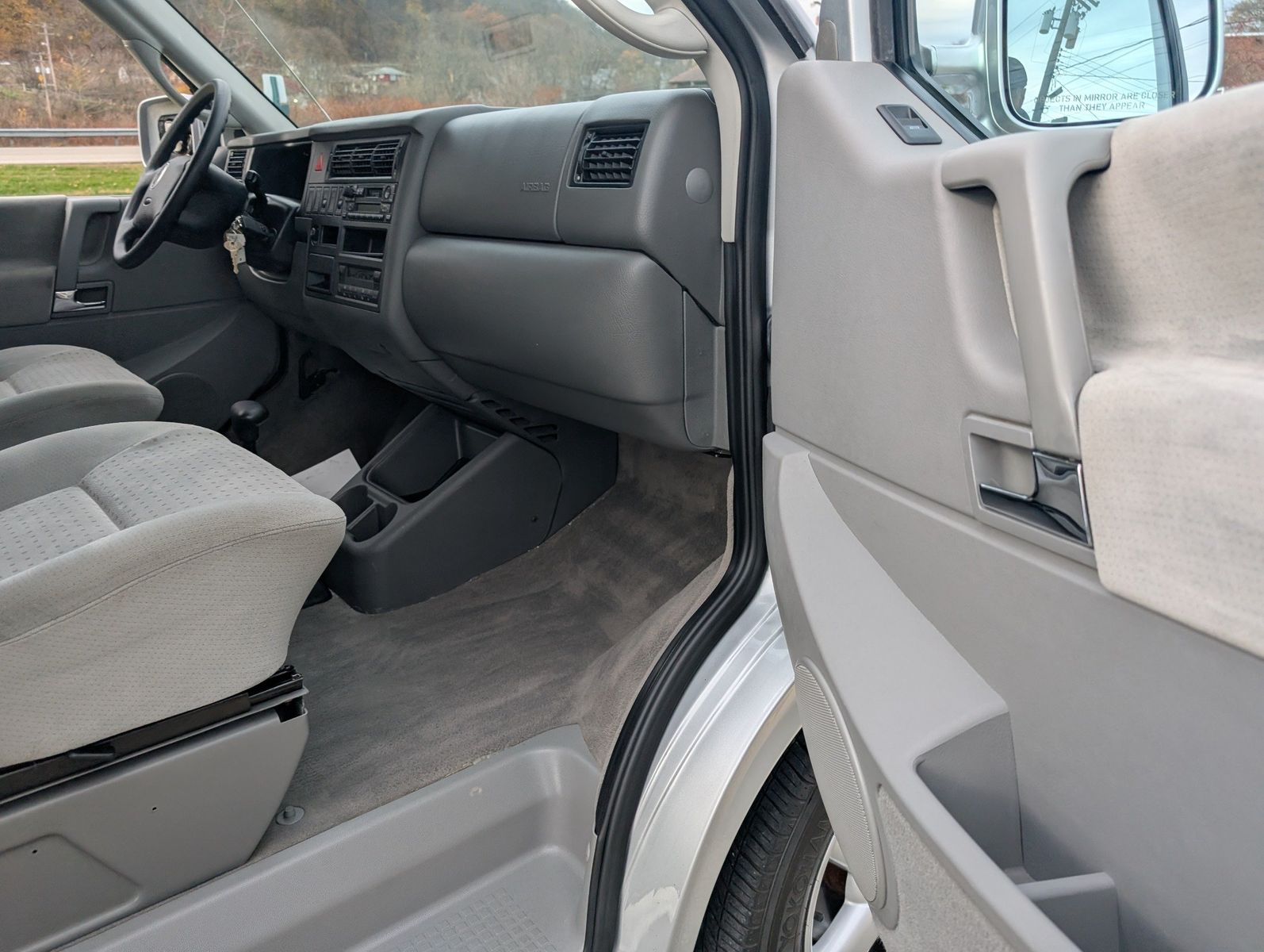 2003 Volkswagen EuroVan 192