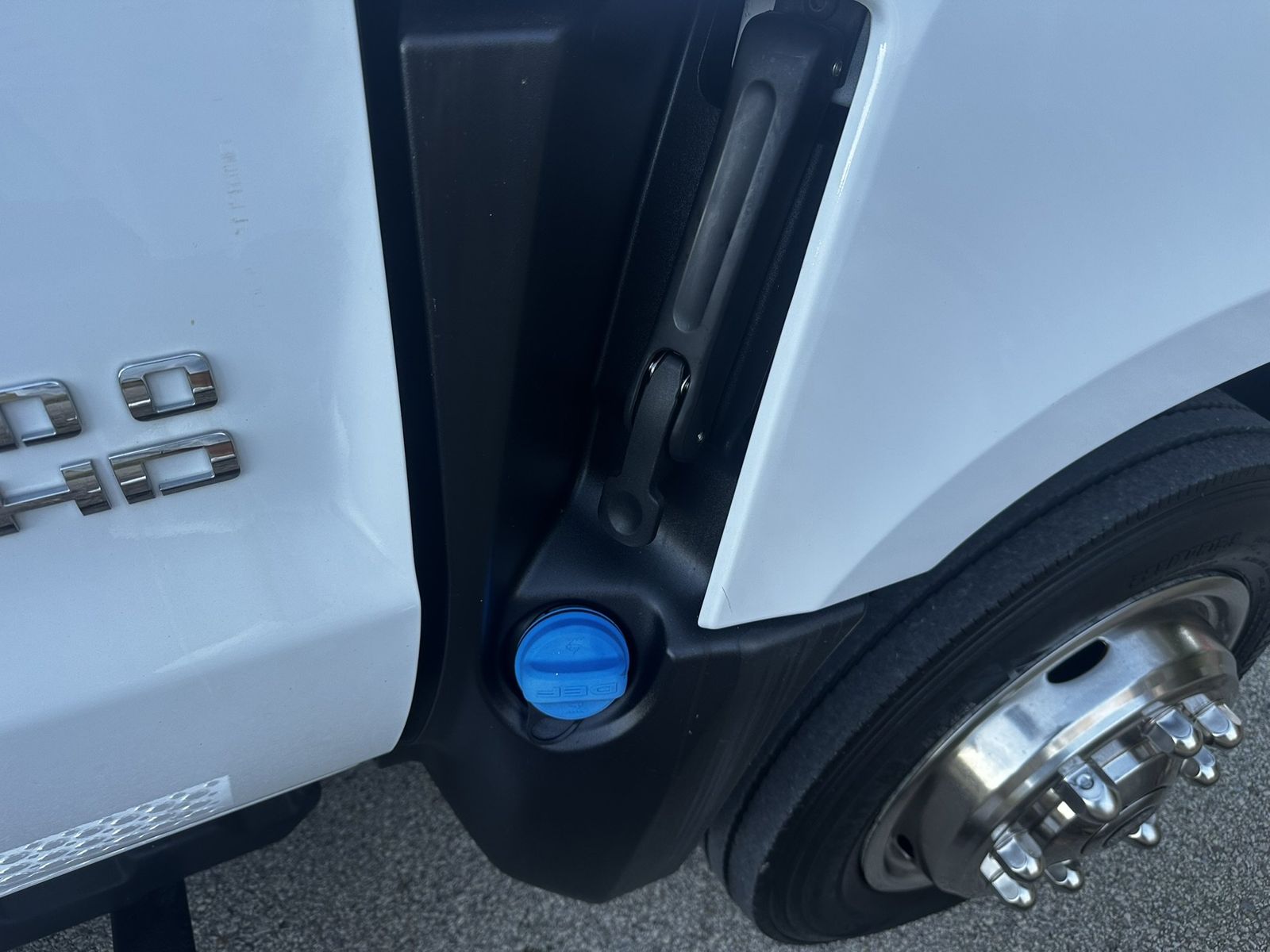 2020 Chevrolet Silverado 5500HD 49