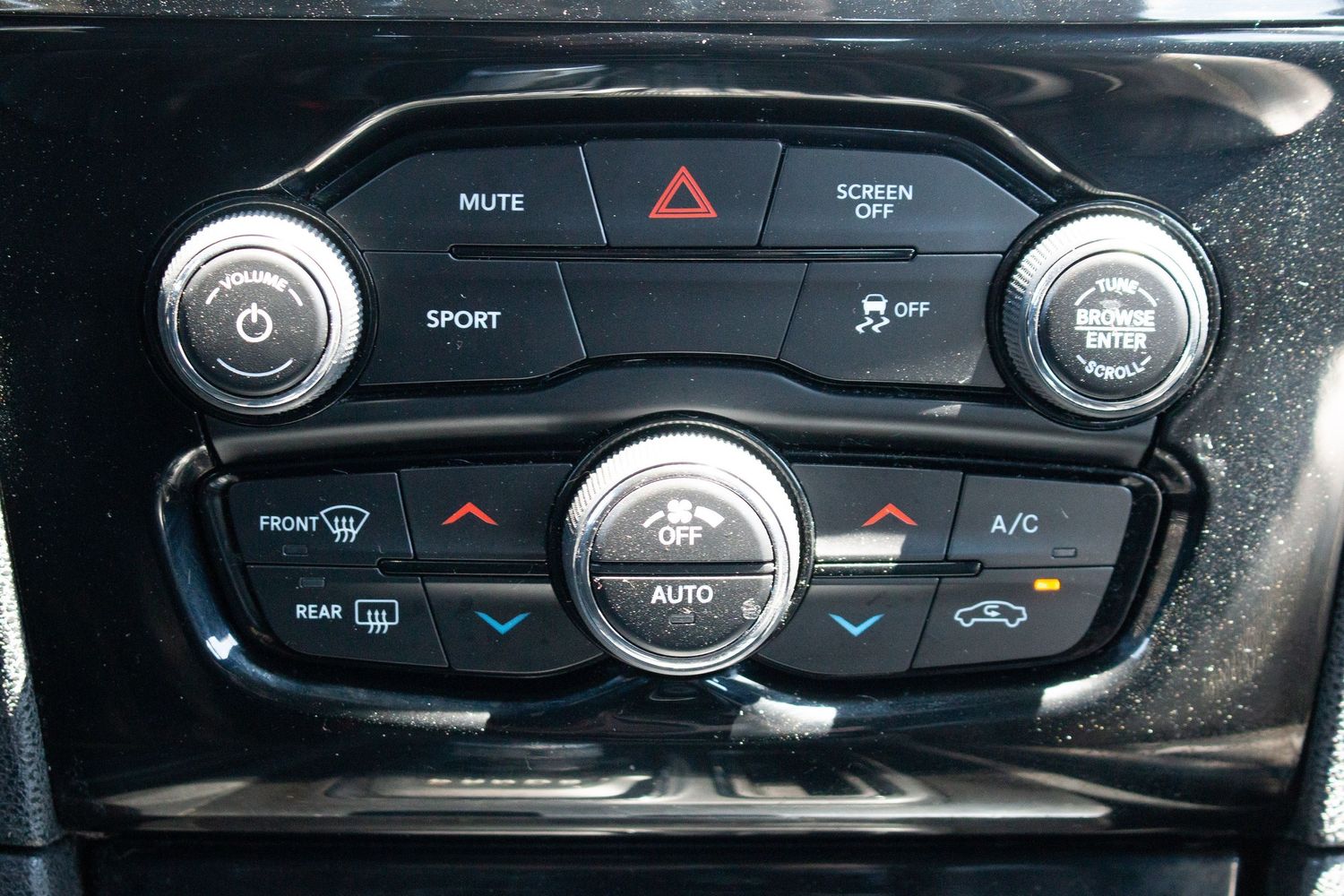 2020 Chrysler 300 S - Photo 29