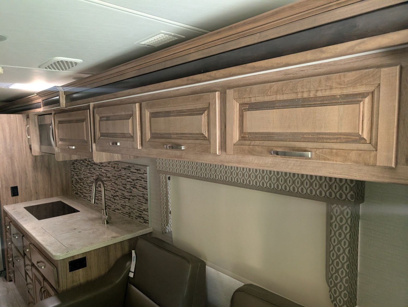 2019 Jayco Embark 181