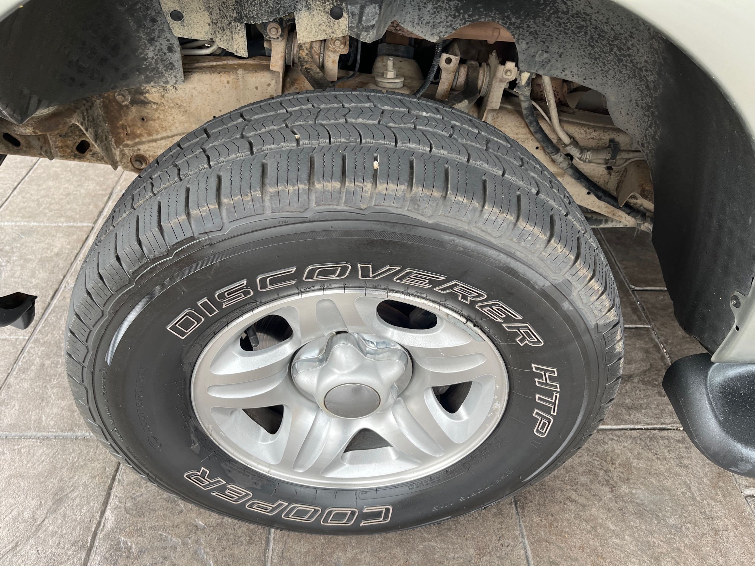 1999 Ford Expedition XLT photo 24