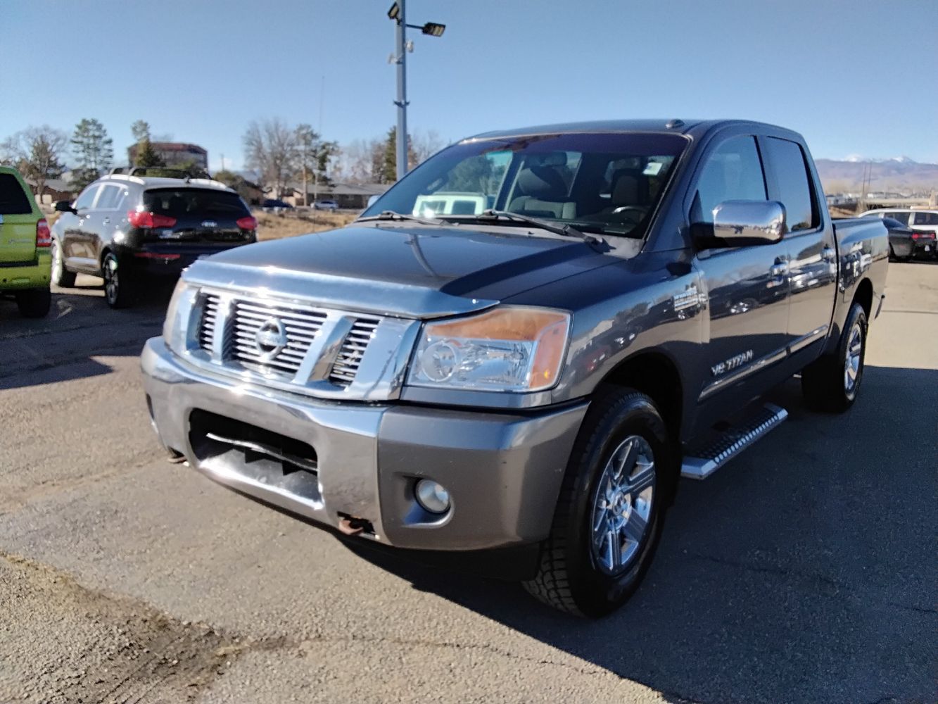 2013 Nissan Titan SV