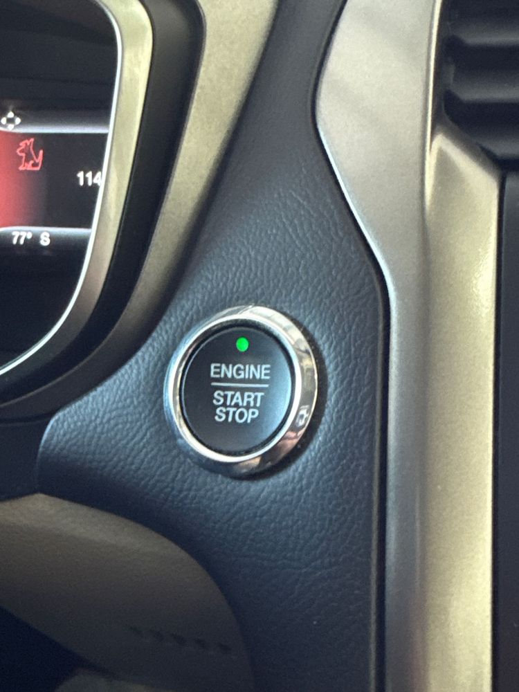 2019 Ford Fusion SE photo 24