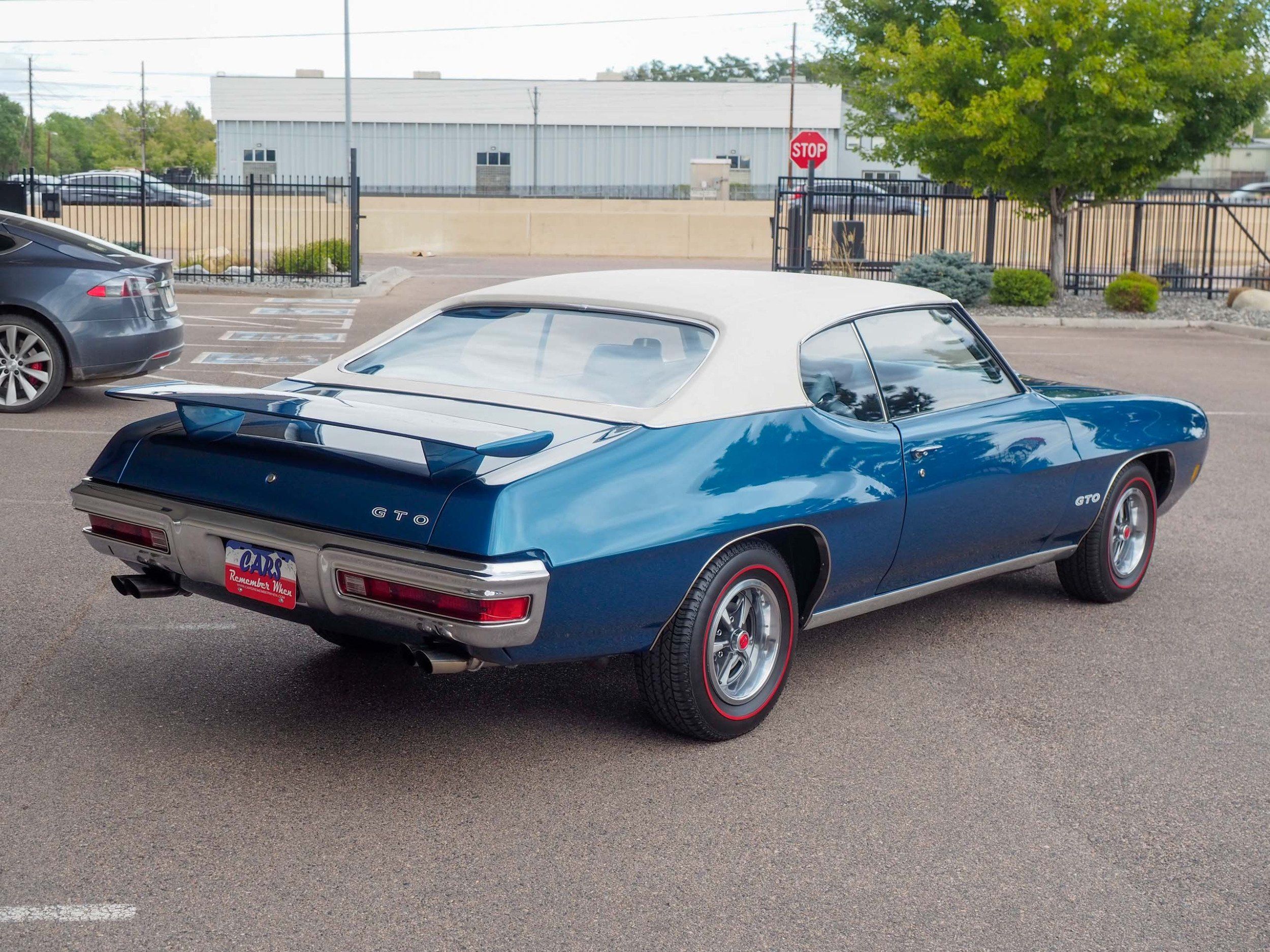 1970 Pontiac GTO Blue 