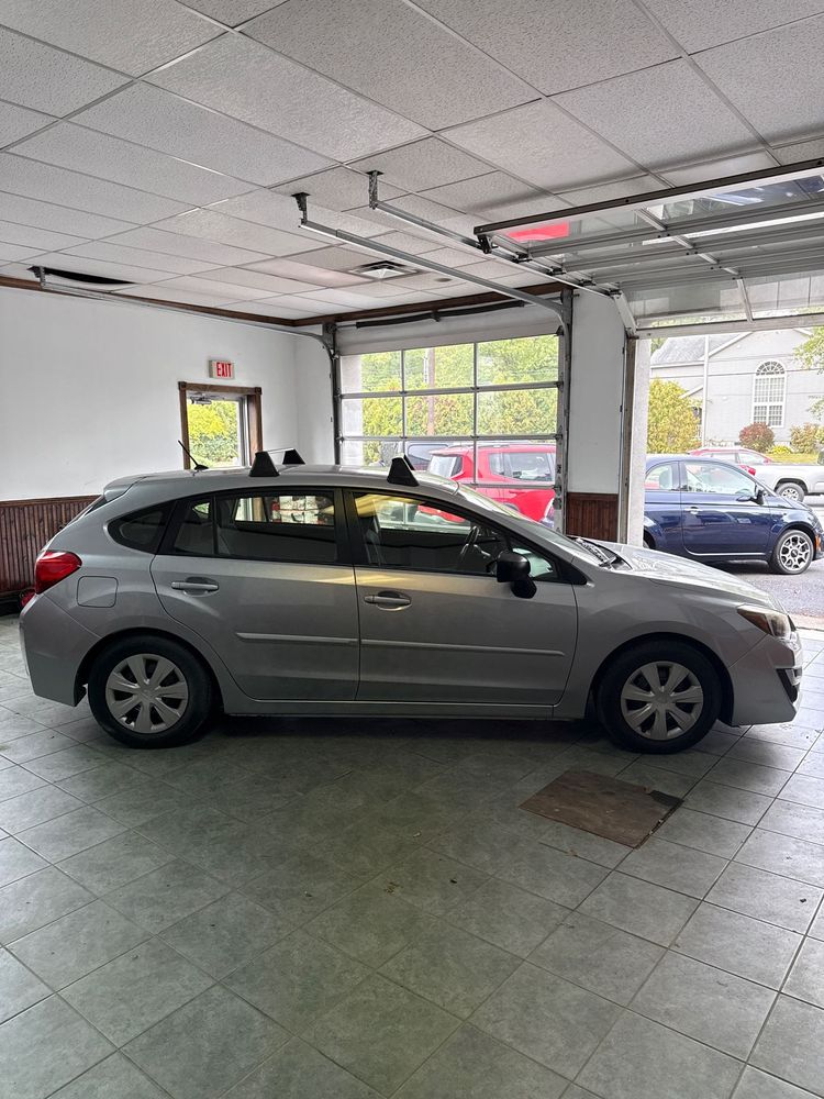 2016 Subaru Impreza 2.0i photo 11