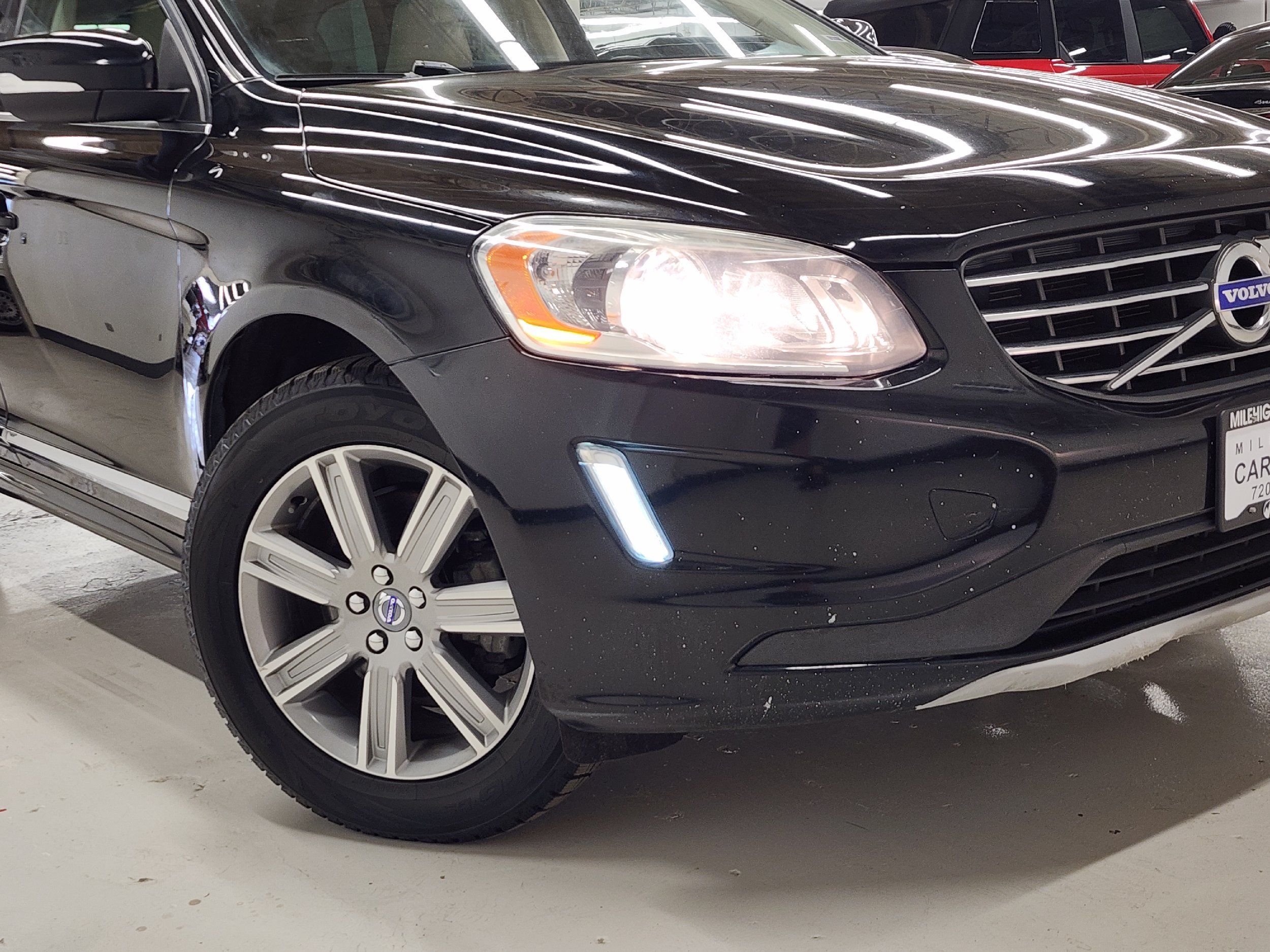2016 Volvo XC60 T6 Drive-E photo 26