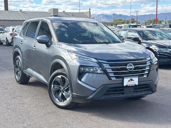 2017 Nissan Rogue Hybrid SV photo 12