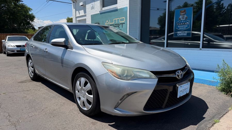 2016 Toyota Camry 