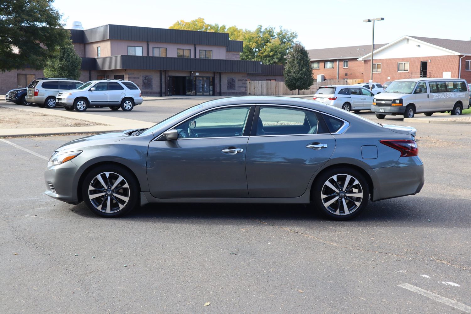 2017 Nissan Altima 2.5 SR | Victory Motors of Colorado